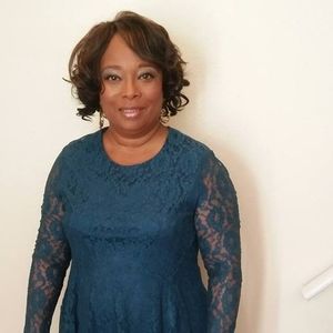 Meet your Posher, Roxanne